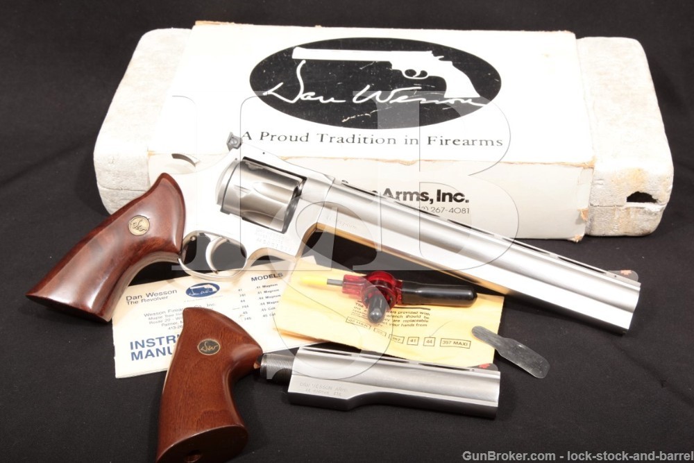 Dan Wesson Monson 744-V 9 3/4″ & 6″ Stainless .44 Mag Revolver, MFD 1992