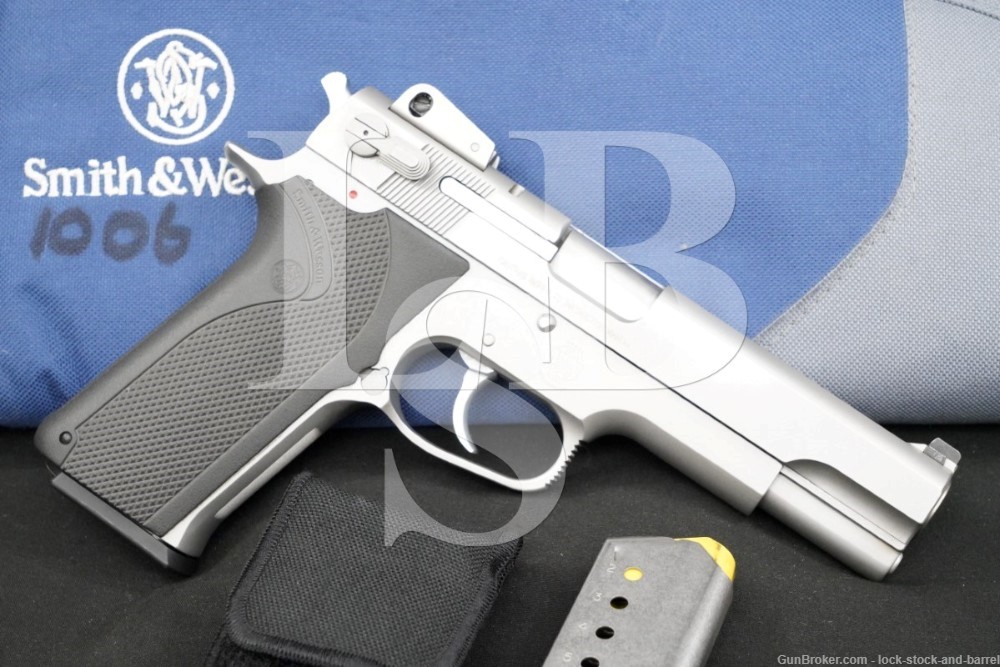 Smith & Wesson S&W Model 1006 104800 10mm 5″ DA/SA Semi-Automatic Pistol