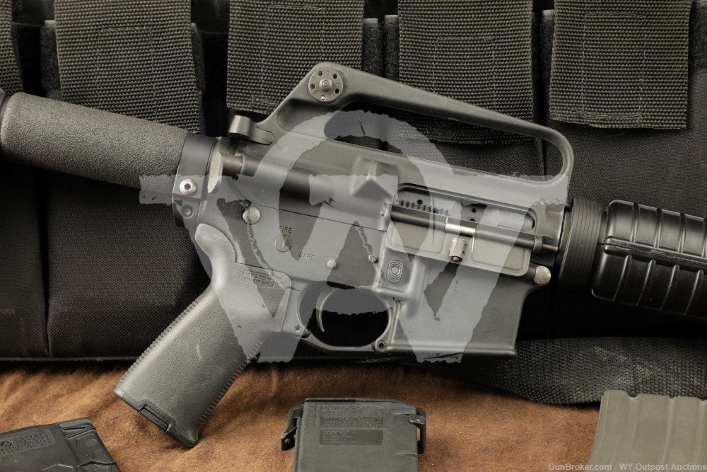 Bushmaster XM15-E2S .223/5.56mm 16” Semi-Auto AR-15 Rifle w/ Magazines