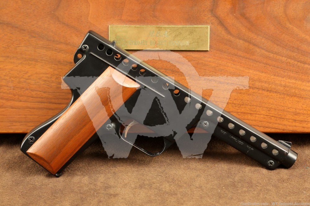 RARE Early MBAssociates Gyrojet 13mm Mark I Rocket Handgun & Display Case