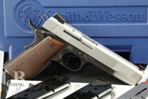 Smith & Wesson Performance Center 1911 2-Tone In .45 ACP, MFD 2008