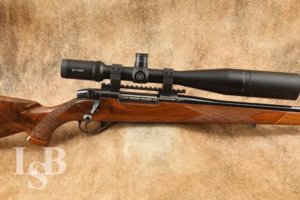 Weatherby Mark V 7mm WBY MAG 26" Bolt Action Rifle & Vortex Viper Scope