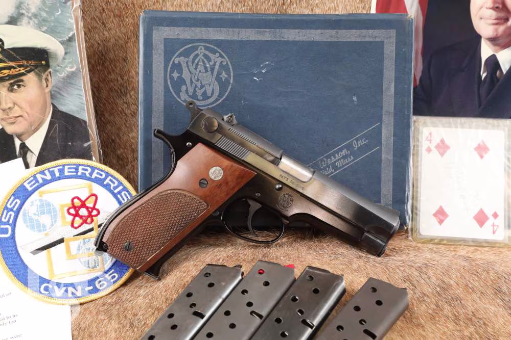Smith & Wesson Model 39 9mm U.S. Navy Contract Semi Automatic Pistol 1966