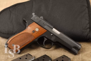 Smith and Wesson Model 39-2 9mm 4" DA/SA Semi-Automatic Pistol 1975-76