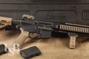 Daniel Defense DDM4 V2 16" 5.56 Semi Auto M4 AR15 Rifle W/ Mag Lock 2010