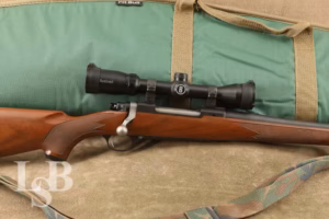 Ruger M77 Hawkeye .30-06 SPRG 22" Bolt Action Rifle & Scope, Box, Soft Case