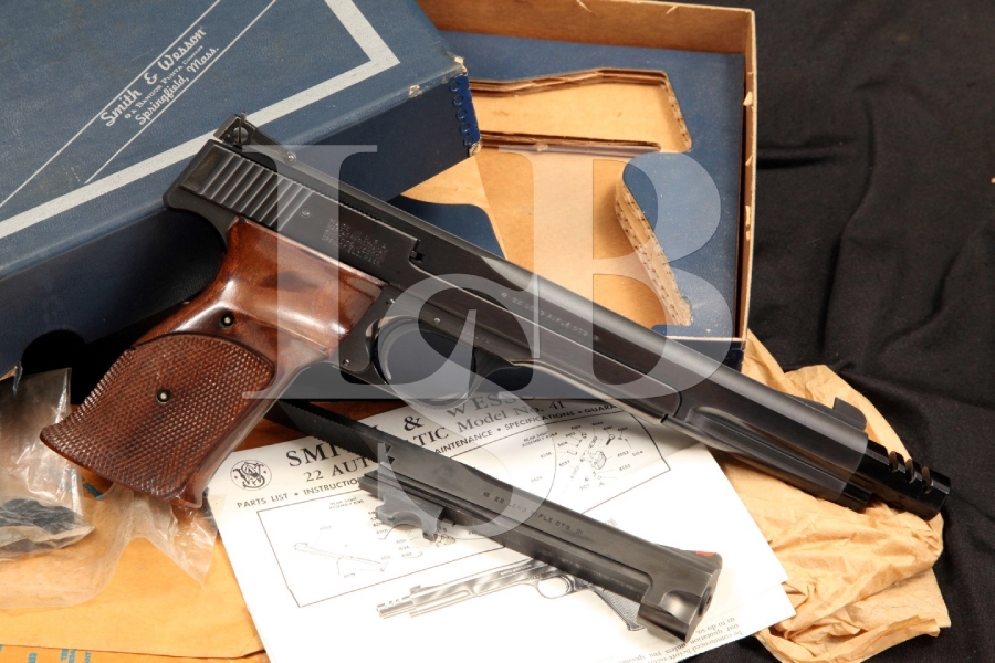 Smith & Wesson S&W Model 41 .22 LR Semi Auto Target Pistol & Box, MFD 1970